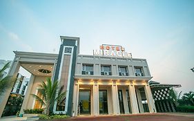 Hotel Miracle 2Km From Mahakal Temple